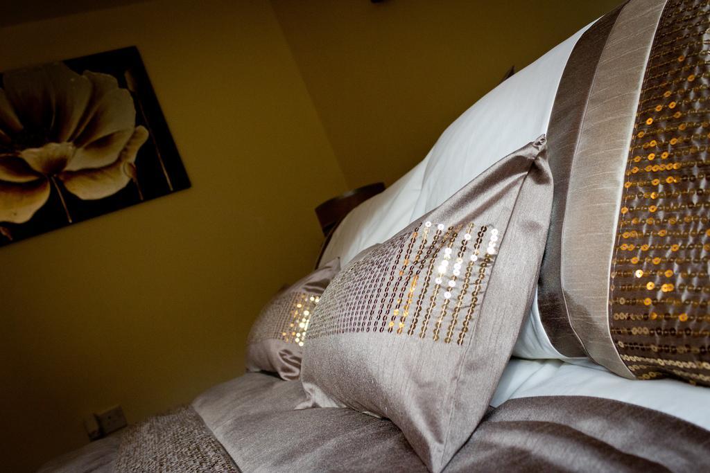 The Lindley Suite - Simple2Let Serviced Apartments 허더즈필드 객실 사진