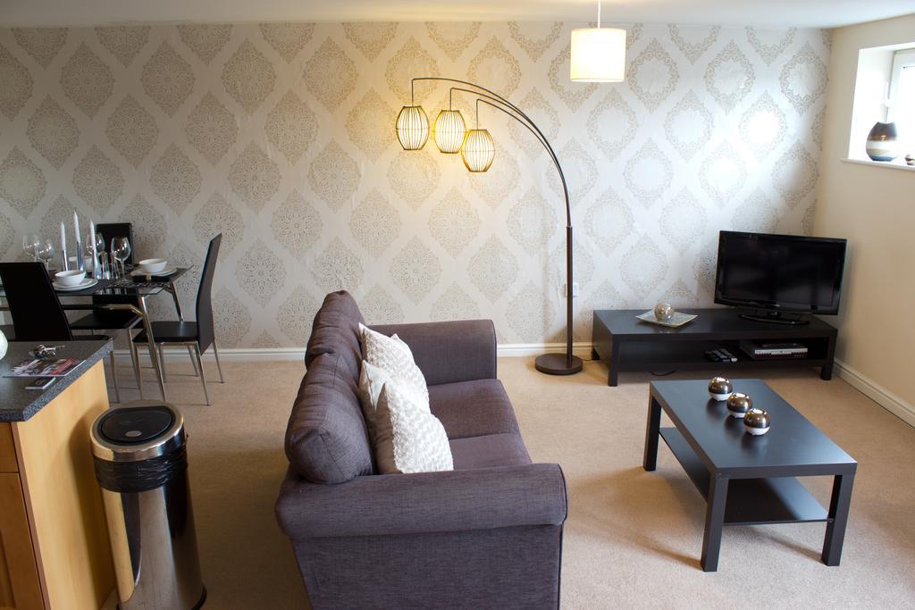 The Lindley Suite - Simple2Let Serviced Apartments 허더즈필드 객실 사진