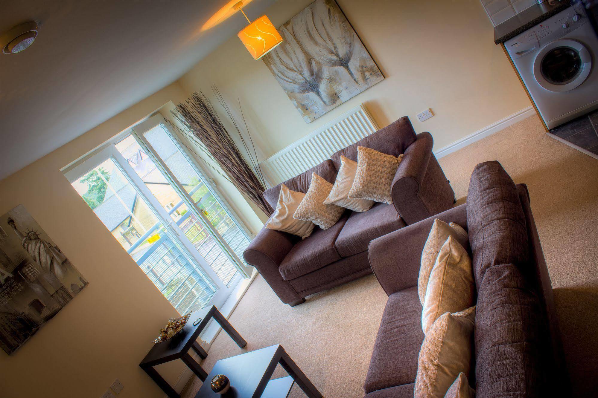 The Lindley Suite - Simple2Let Serviced Apartments 허더즈필드 외부 사진