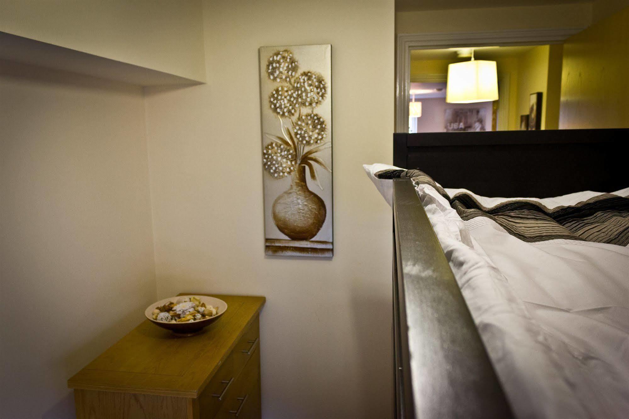 The Lindley Suite - Simple2Let Serviced Apartments 허더즈필드 외부 사진