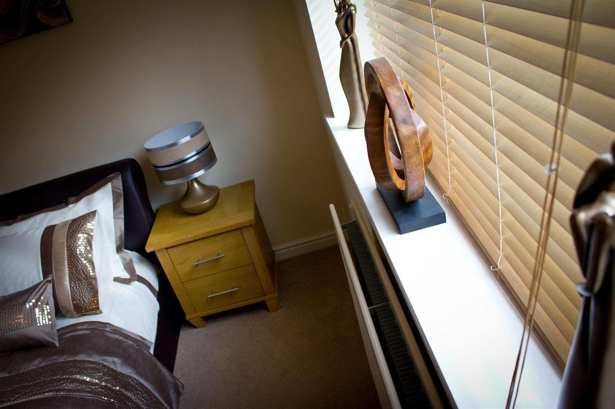 The Lindley Suite - Simple2Let Serviced Apartments 허더즈필드 외부 사진