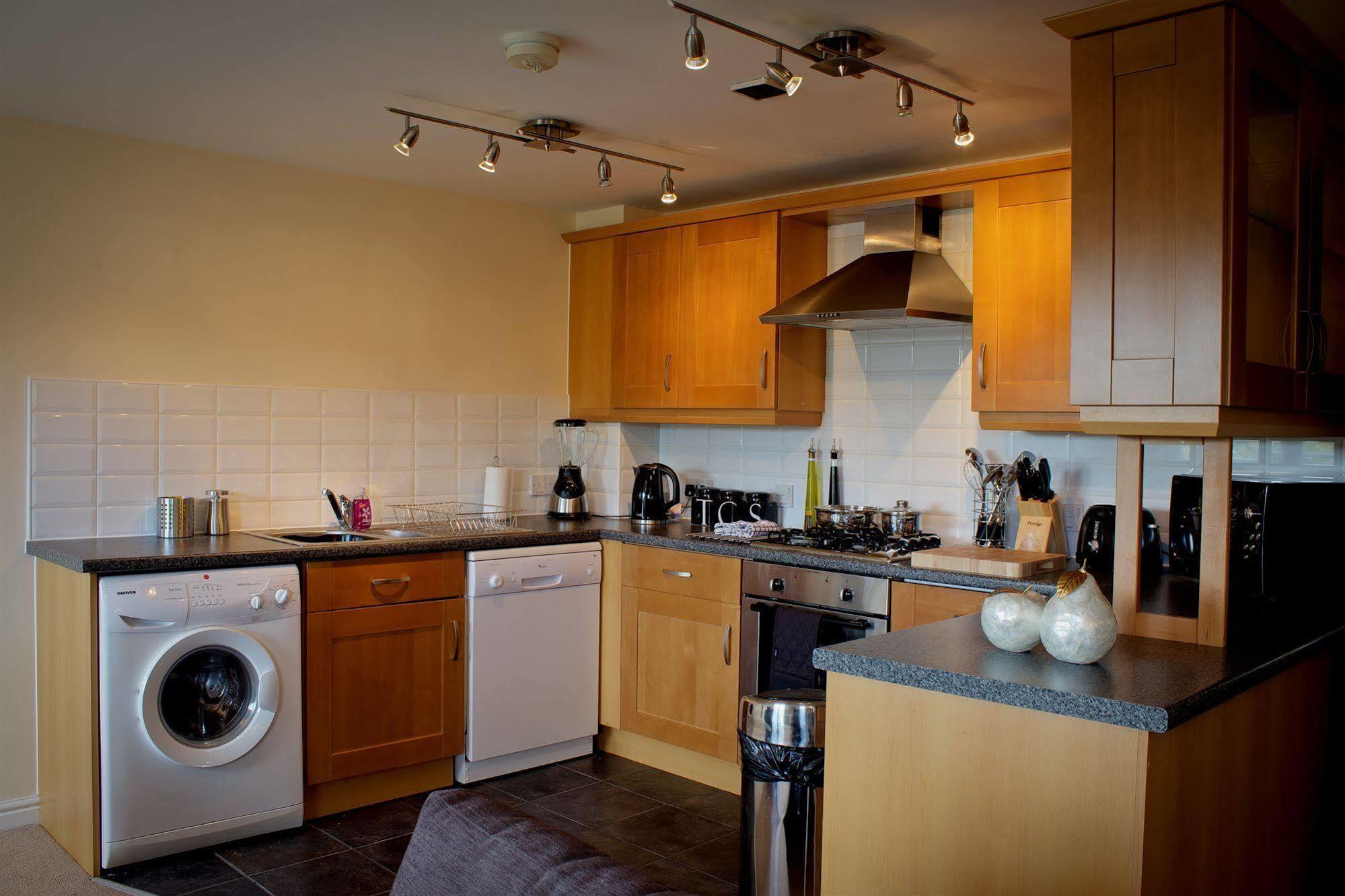 The Lindley Suite - Simple2Let Serviced Apartments 허더즈필드 외부 사진